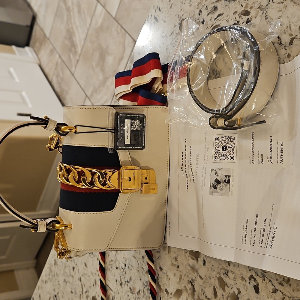 Gucci Sylvie Crossbody/Shoulder Cream and Gold Buckle Bag